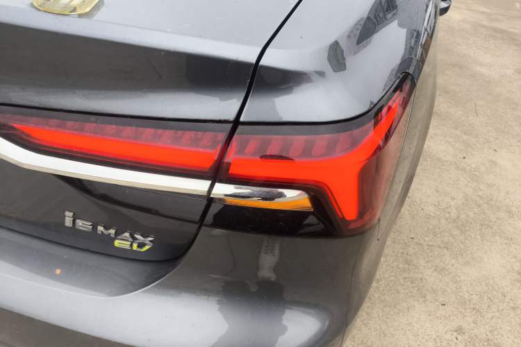 Used Roewe i6 MAX New Energy 2021 EV 500 Skyroof Deluxe Edition