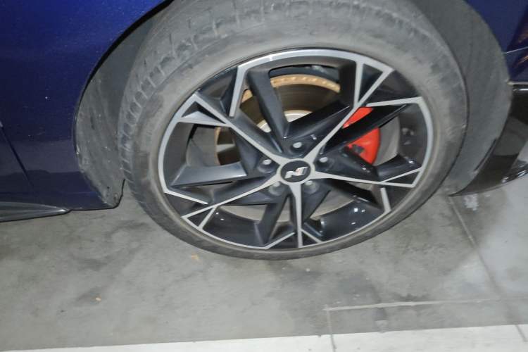 Used Hyundai Lafesta 2023 270T N Line DLX Luxury Edition Right Front Wheel Hub