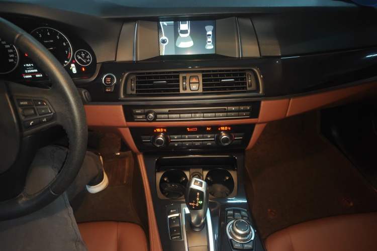 Used BMW 5 Series 2014 520Li Elegant Model