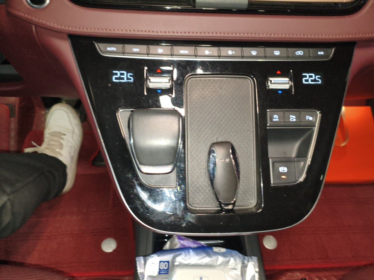 Hongqi HQ9 2023 2.0T Smart Connect Flagship Edition - Chinese Trim Chang — снимка 14