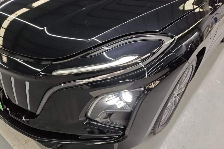 Used Hongqi E-QM5 2022 431 km Charge & Enjoy Edition Left Front Headlight