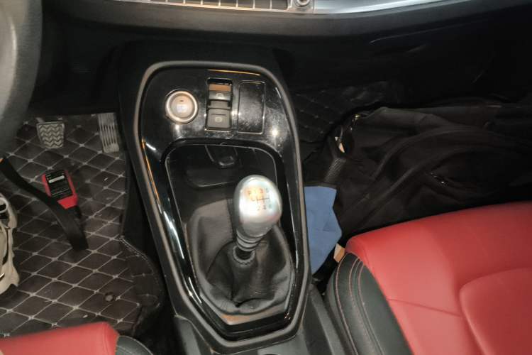 Used Haval H2s 2017 Blue Label 1.5T Manual Comfort Edition