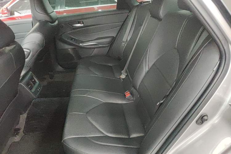 Used Toyota Avalon 2022 2.5L Ambition Edition