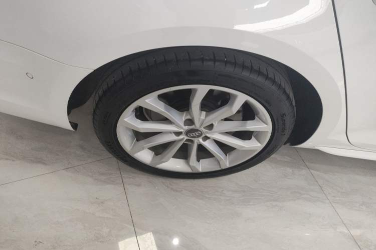 Used Audi A4L 2019 40 TFSI Fashion Edition China VI Emission Standard