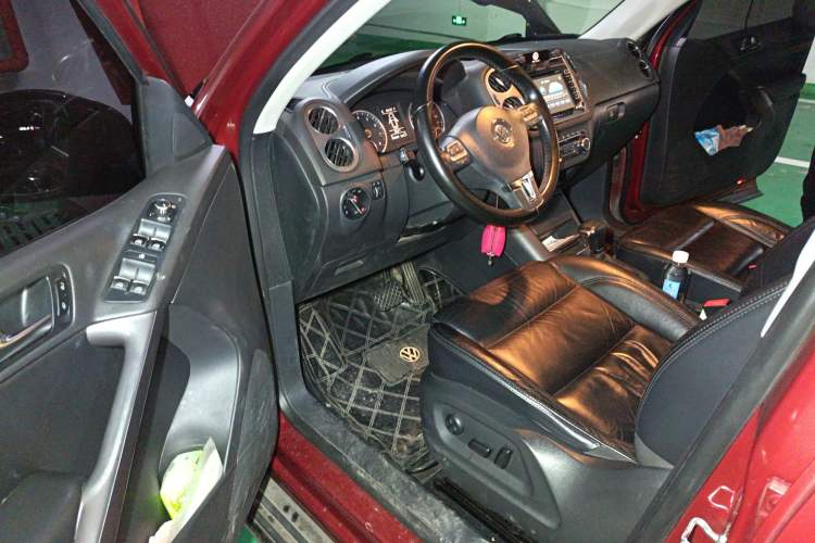 Used Volkswagen Tiguan 2010 1.8TSI Automatic Two-Wheel Drive Elite Edition Driver Seat