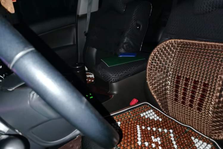 Used Toyota Crown 2010 2.5L Royal Leather Sunroof Navigation Edition Left Front Seat