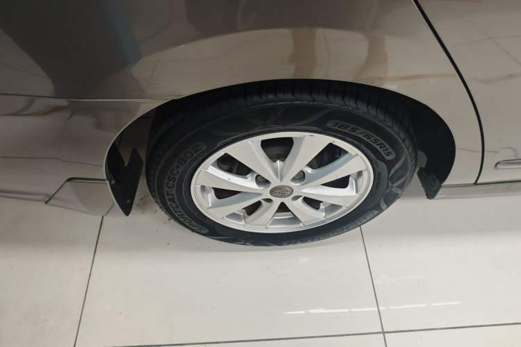 Used Nissan Sylphy 2012 Classic 1.6XE Automatic Comfort Edition Exterior 5