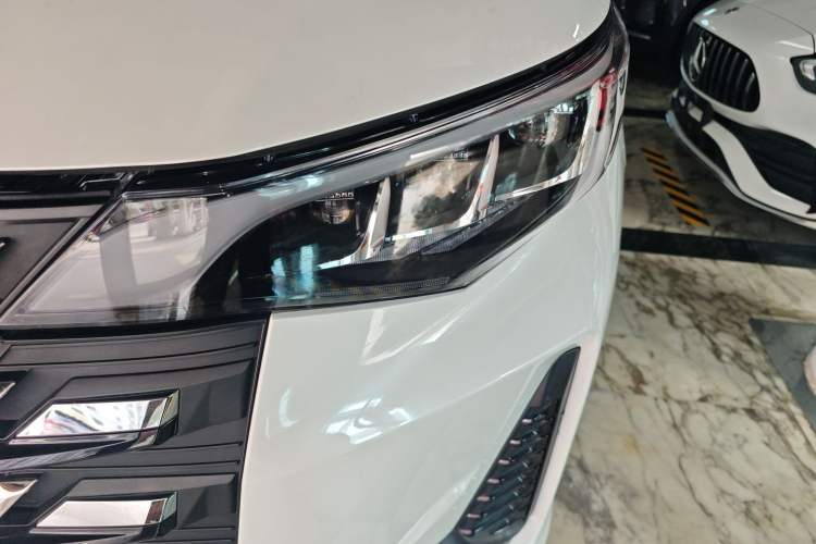 Used GAC Trumpchi M6 2023 PRO 270T DCT Luxury Edition Left Front Headlight