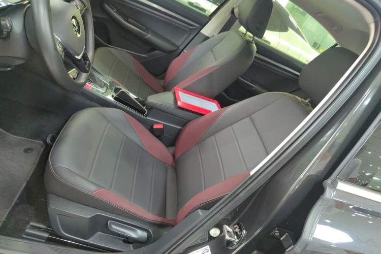 Used Volkswagen Bora 2021 280TSI DSG Elite Smart Connectivity Version Left Front Seat