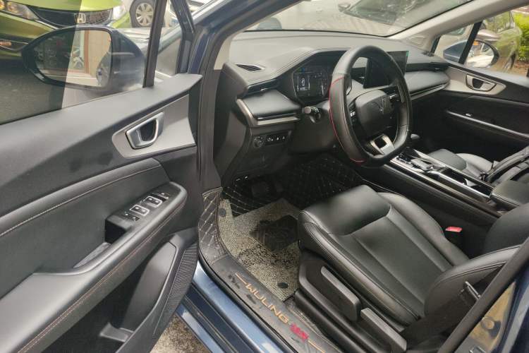 Used Wuling Jiachen 2022 1.5T CVT Smart Luxury Version
