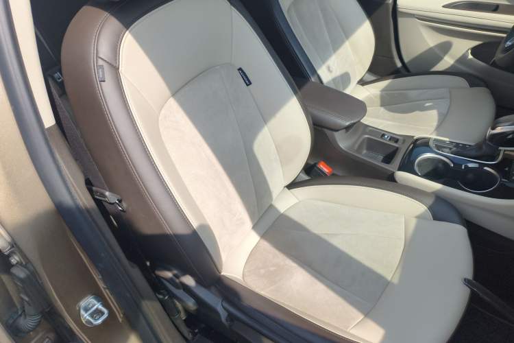 Used Buick Verano 2017 Sedan 15S Automatic Leading Model Right Front Seat