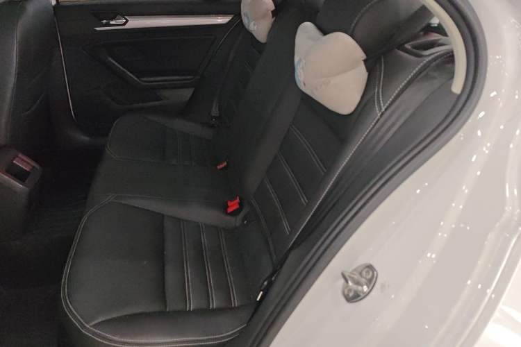 Used Volkswagen Lamando 2019 230TSI DSG Fashion Edition China VI