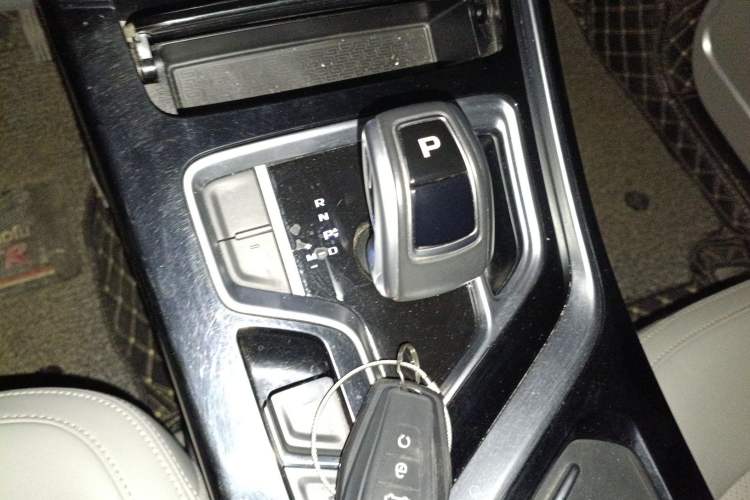 Used Geely Auto Jiajie 2019 1.8TD Automatic Enjoyment Model Gear Lever