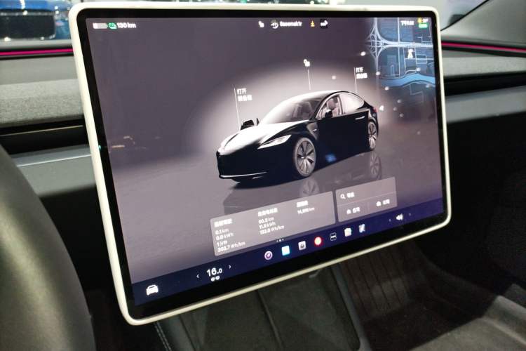 Used Tesla Model 3 2025 Rear-Wheel-Drive Version
