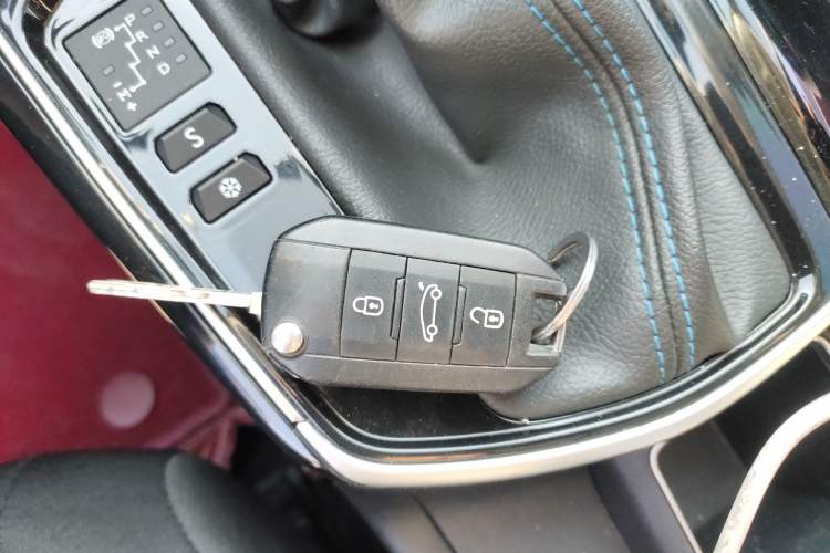 Used Peugeot 308 2018 1.6L Automatic Luxury Edition
