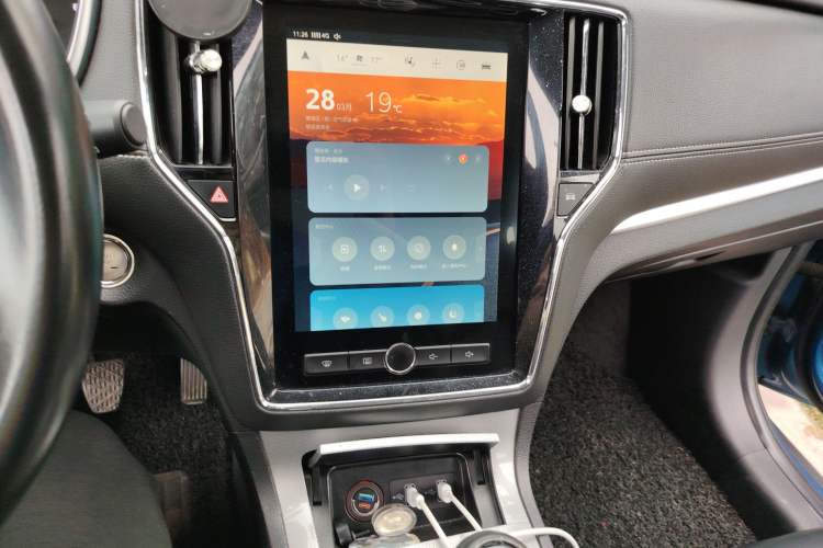 Used Roewe RX5 2018 20T Two-Wheel Drive Manual Internet Elite Edition