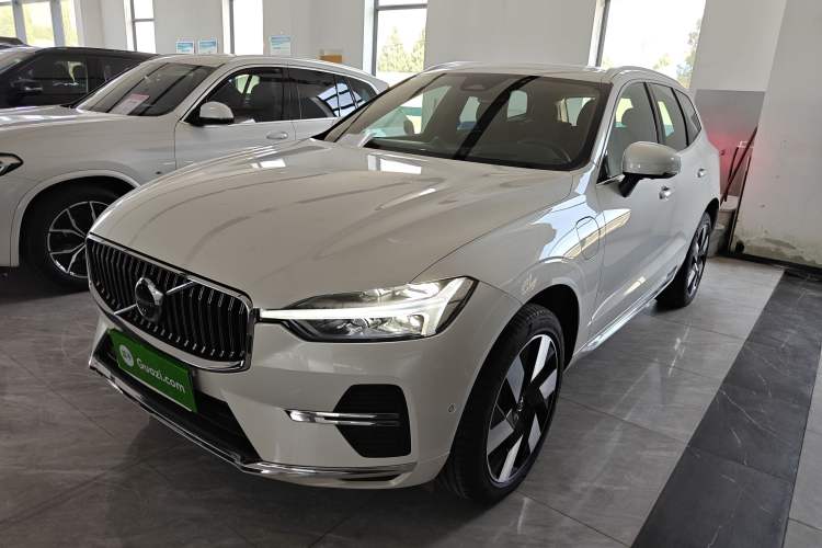 Used Volvo XC60 New Energy 2025 Plug-in Hybrid Long-Range All-Wheel Drive Smart Luxury Edition