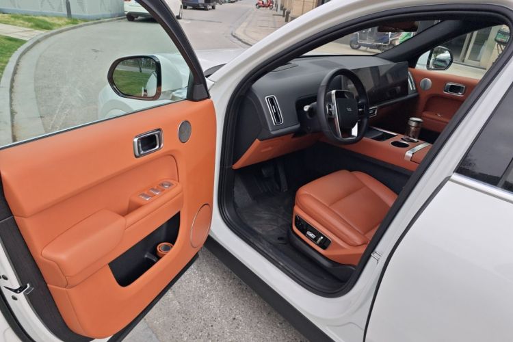 Used Li Auto L7 2023 Air model
