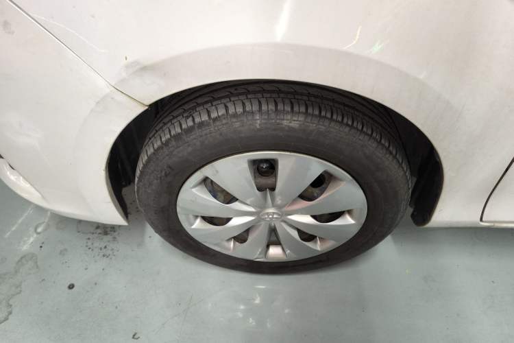 Used Toyota YARiS L Zhi Xuan 2015 1.5E Automatic Charm Edition Left Front Wheel Hub