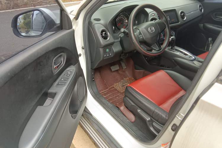 Used Honda XR-V 2015 1.5L LXi CVT Classic Edition
