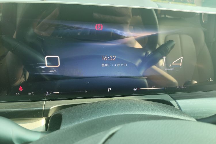 Used Buick GL8 2023 ES Lu Zun Comfort Model Odometer Close Up