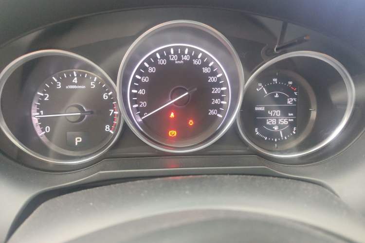 Used Mazda Atenza 2017 2.0L Blue Sky Luxury Edition
