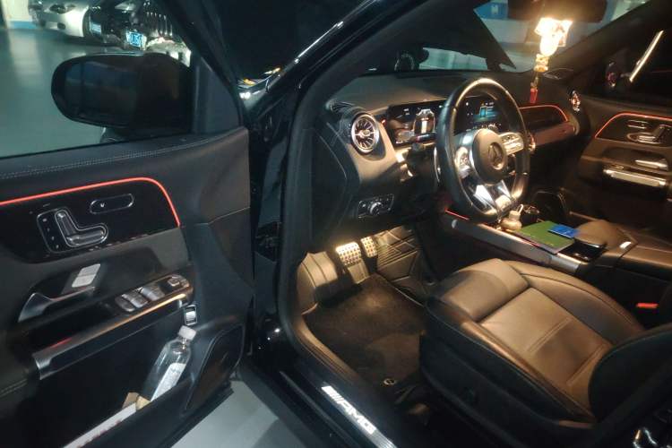 Used Mercedes-Benz GLB AMG 2021 AMG GLB 35 4MATIC
