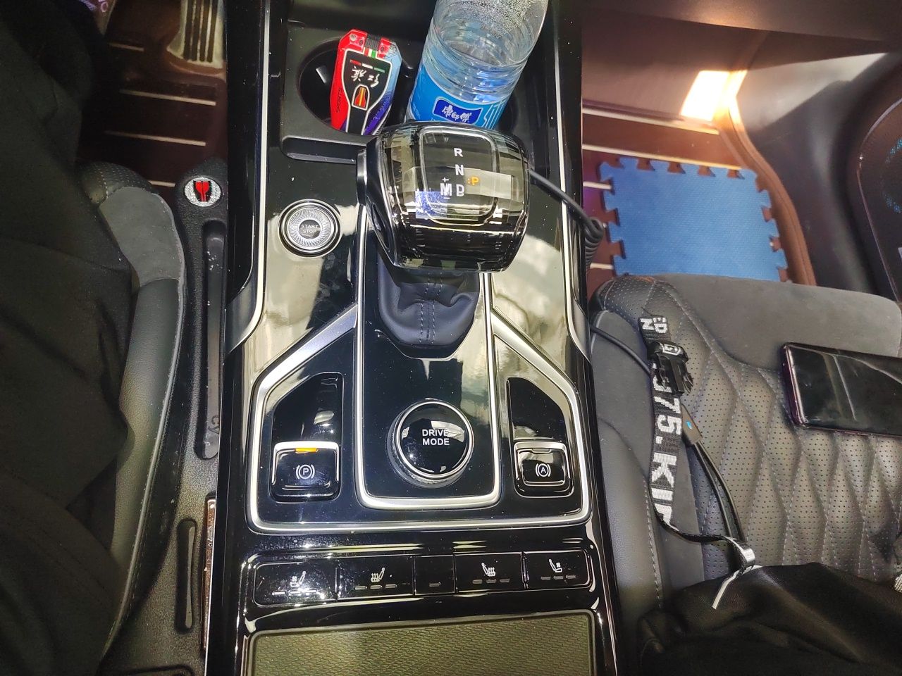 Hongqi HS5 2022 Facelifted Version 2.0T Smart Connect Flagship All-Wheel-Drive Edition — снимка 14