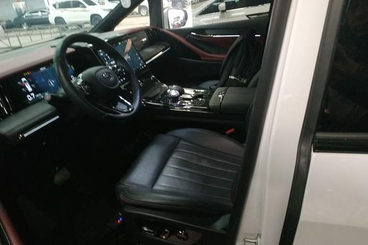 Used GAC Trumpchi M8 2023 Zongshi Series 400T Ultimate Edition
