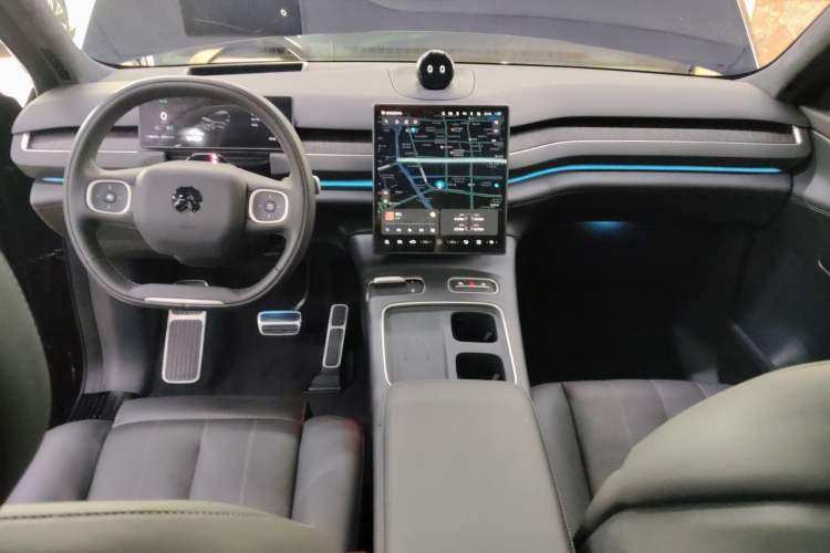 Used Nio ES8 2023 75 kWh Center Console