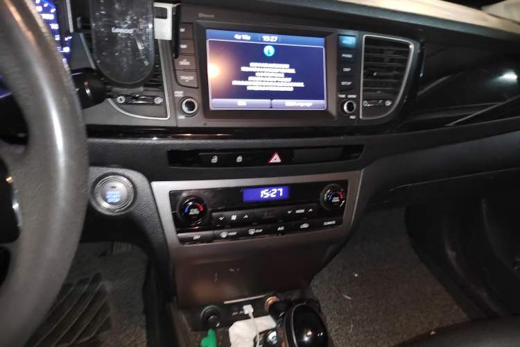 Used Hyundai Mistra 2016 1.8L Automatic Smart GLS Audio And AC Panel