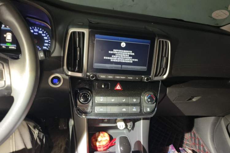 Used Hyundai ix35 2019 2.0L Automatic 2WD Zhiyong·Changxiang Edition China V Standard Audio And AC Panel