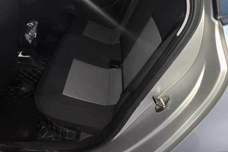 Used Volkswagen Polo 2014 1.4L Manual Fashion Edition