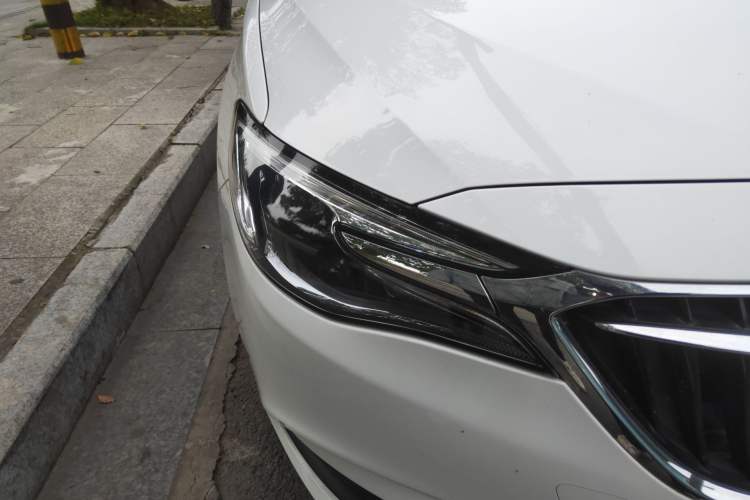 Used Buick GT 2018 18T Automatic Elite Model