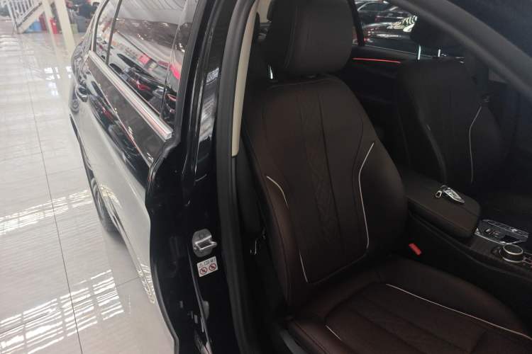 Used BMW 5 Series New Energy 2022 Updated Version 535Le Luxury Package Right Front Seat