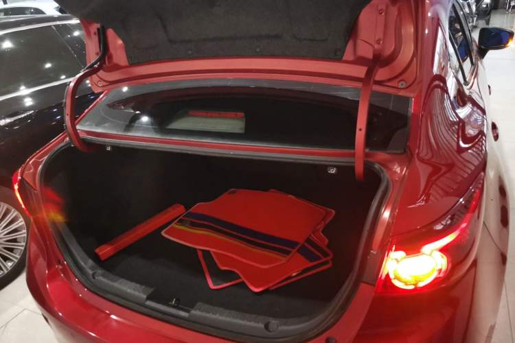 Used Mazda Mazda 3 Axela 2017 Sedan 1.5L Automatic Luxury Model Emission Standard China V