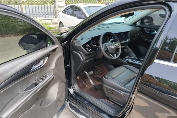 Used Buick Envision 2022 Encore S 552T Two-Wheel-Drive Luxury Model Driver Seat