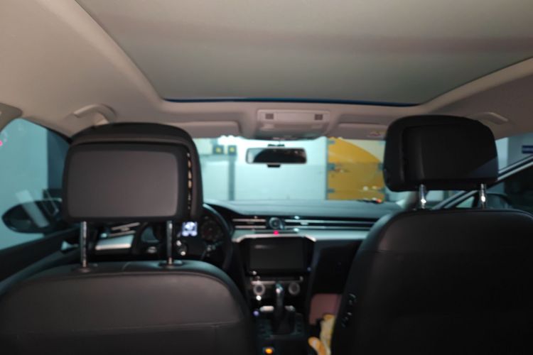 Used Volkswagen Magotan 2018 330TSI DSG Advanced Model Headliner