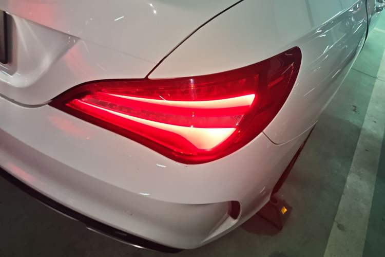 Used Mercedes-Benz CLA 2018 CLA 200 Style Edition Exterior 3