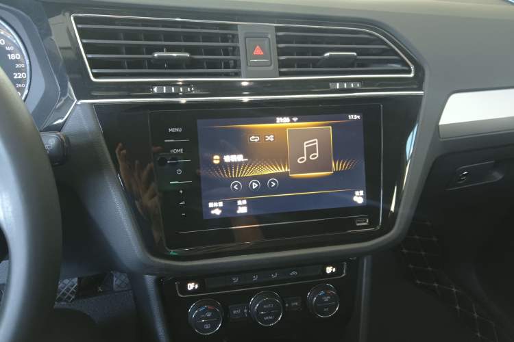 Used Volkswagen Tiguan L 2020 330TSI Automatic Two-Wheel Drive Panoramic Comfort Edition China VI Standard