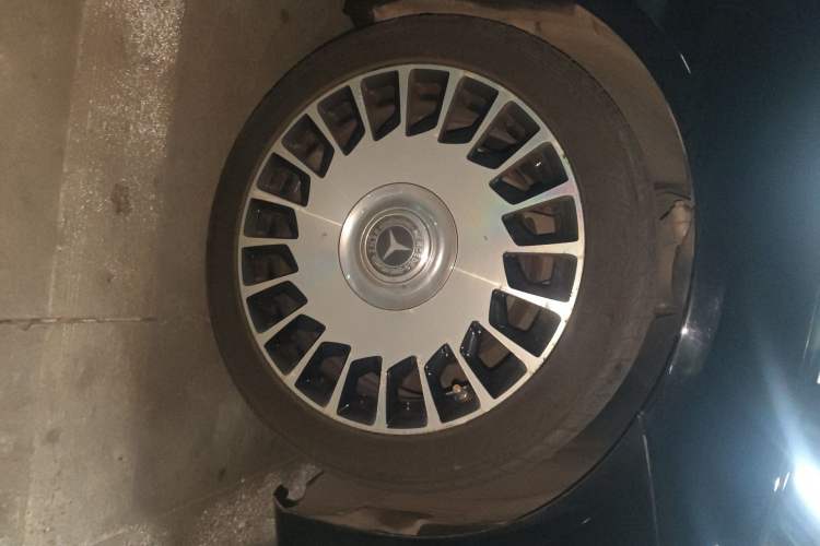 Used Mercedes-Benz S-Class 2014 S 320 L Luxury Model Right Front Wheel Hub