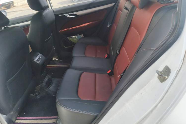 Used Geely Auto Vision S1 2019 Upgraded Model 1.5L CVT Luxury Version
