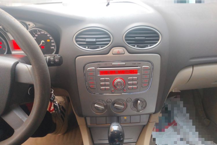 Used Ford Focus 2011 Hatchback 1.8L Automatic Fashion Edition
