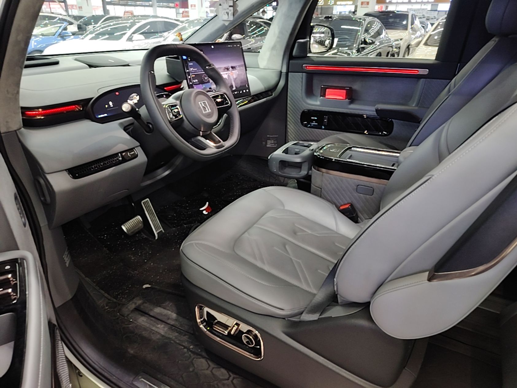 Zeekr MIX 2025 Long-Range Intelligent Driving Edition — снимка 18