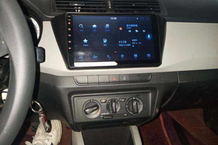 Used Skoda Fabia 2017 1.4L Automatic Car Enjoy Edition
