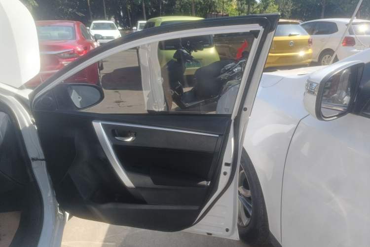 Used Toyota Corolla Hybrid E+ 2019 1.8L E-CVT Leading Edition Right Front Door Interior