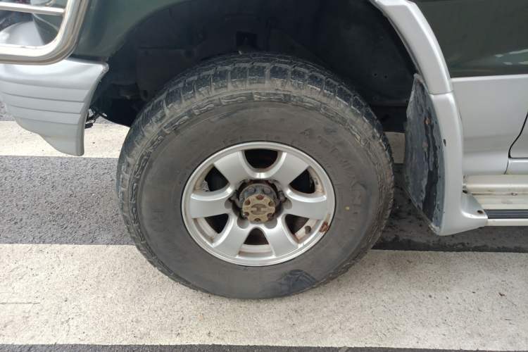 Used Leopaard Heijingang 2013 2.2L Manual Two-Wheel Drive Standard Version