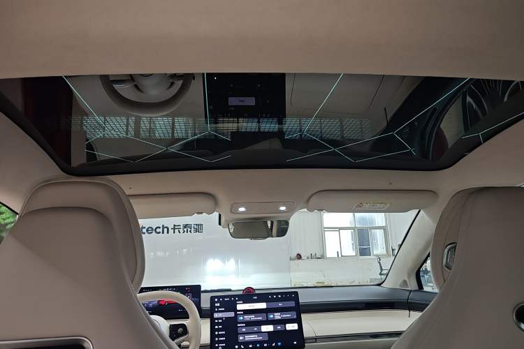 Used Hima Luxeed S7 2025 785 km Ultra