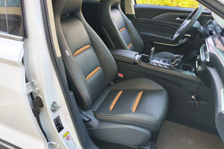 Used Bestune T77 2019 230 TID Automatic Prestige Version China V Emission Standard
