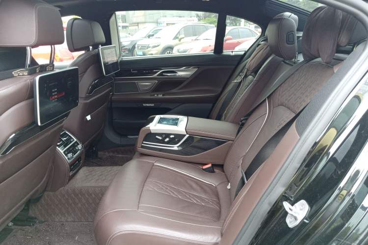 Used BMW 7 Series 2018 740Li M Sport Package Leading Model